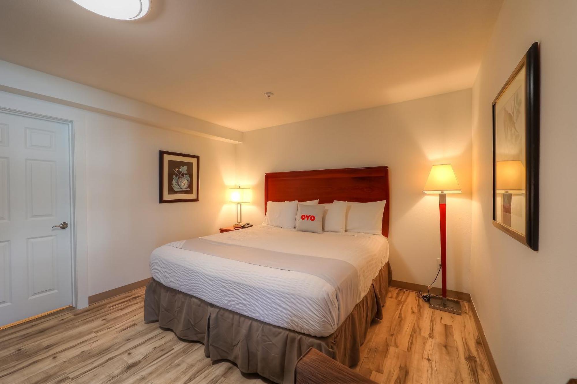 Hotel By Oyo - Hwy 101