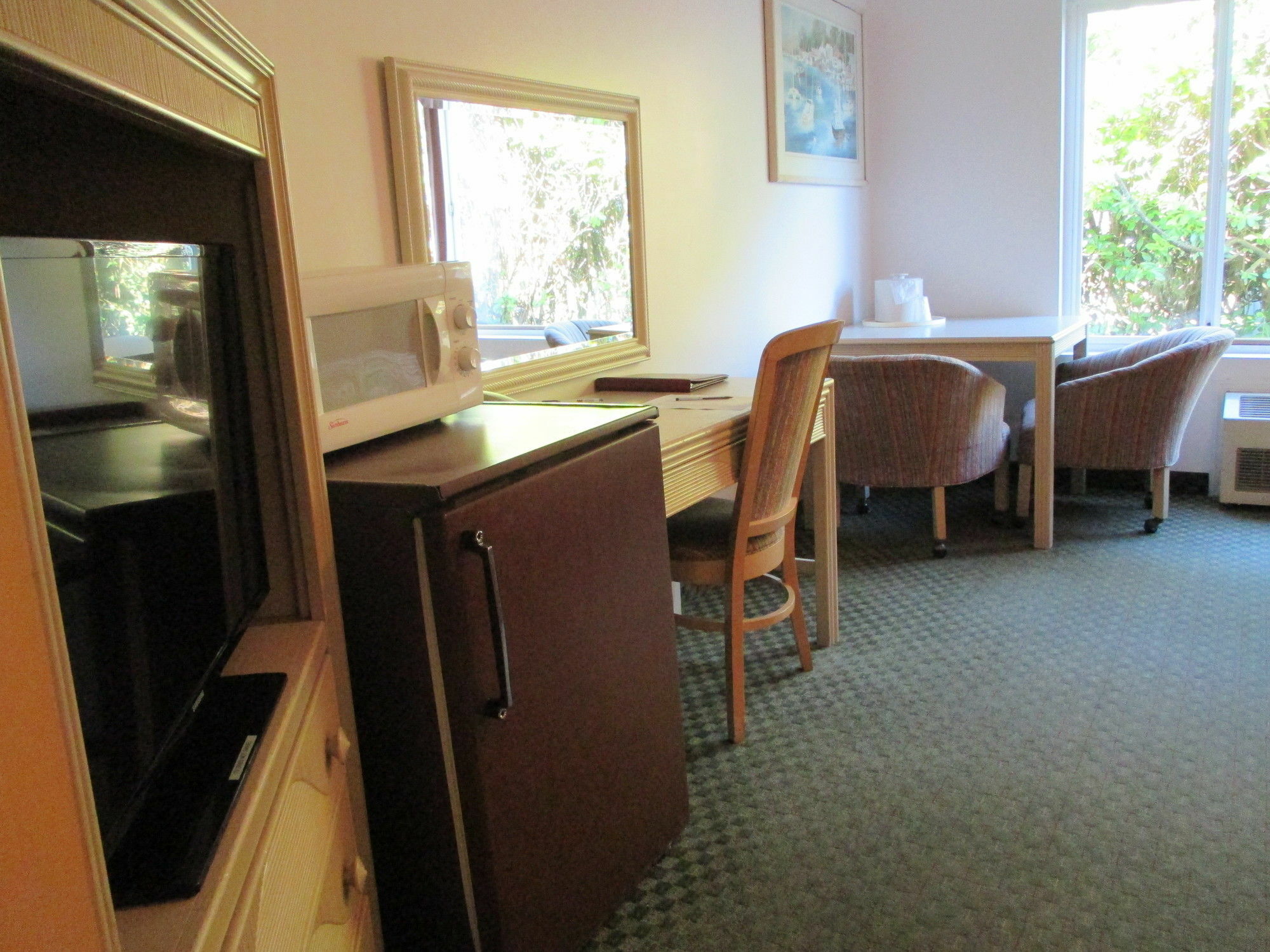 By Oyo - Hwy 101 Hotel 2*